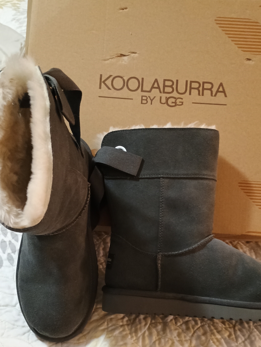 NIB Koolaburra by UGG Andrah Short Suede Boots Stone Gray 7